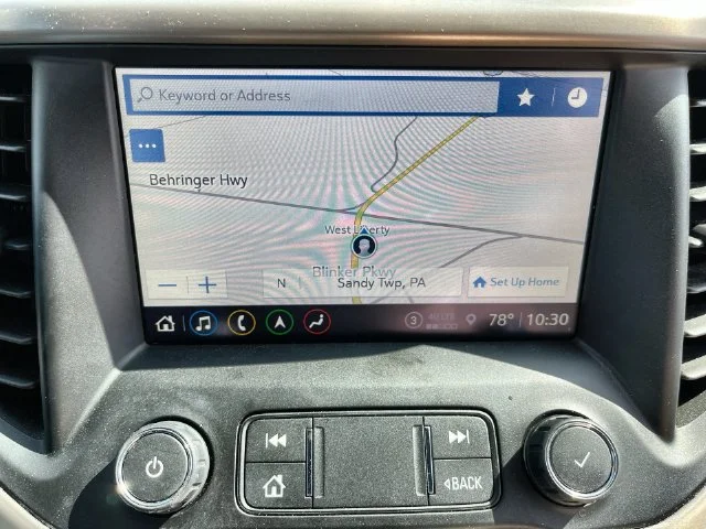 Used 2021 White GMC Denali image 22
