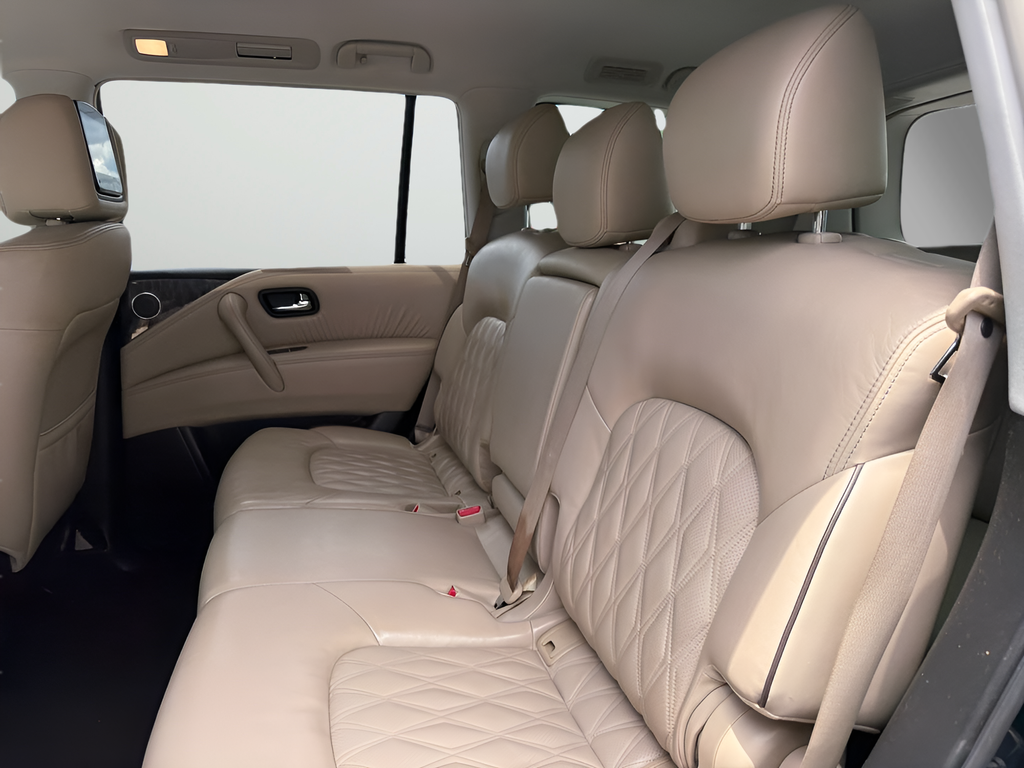 Used 2021 Blue Nissan Platinum image 26