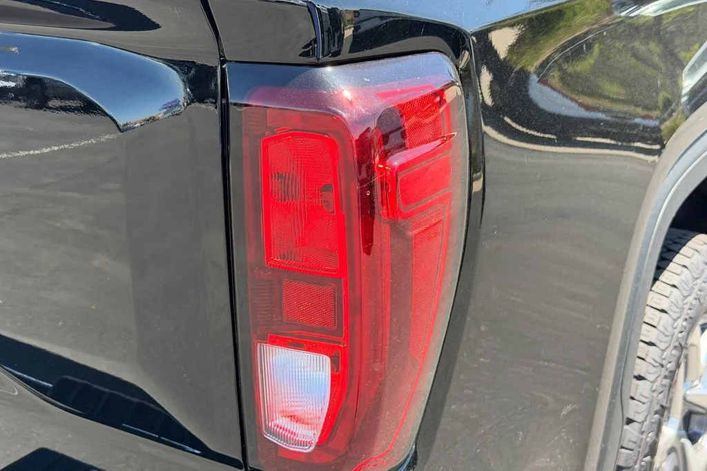New 2026 Onyx Black GMC SLE image 10