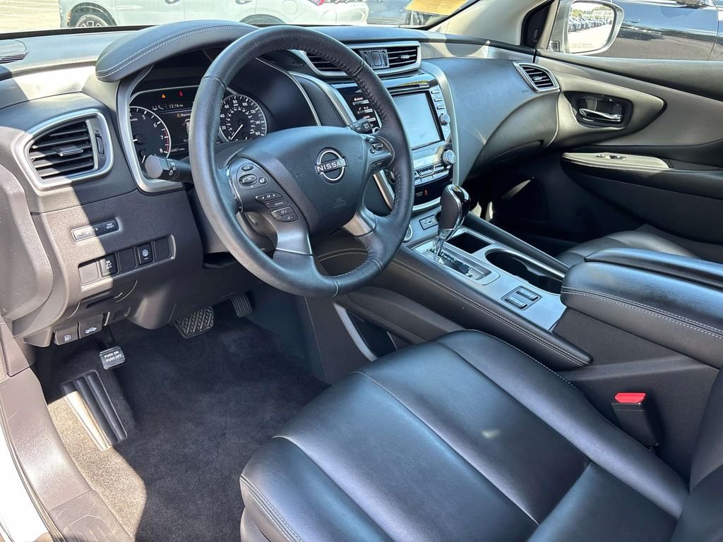 Used 2024 Gray Nissan SV image 11