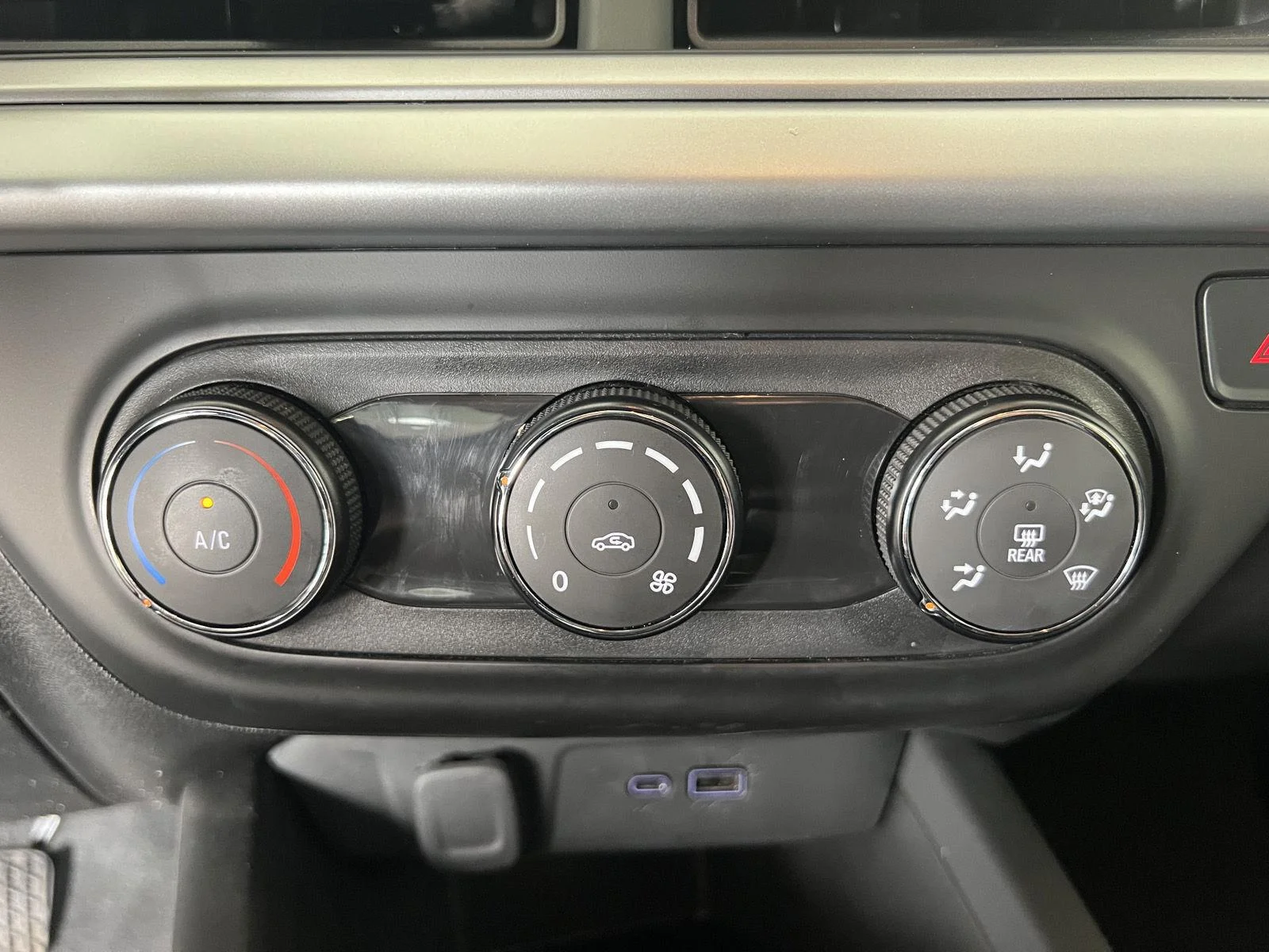 Used 2025 Summit White Chevrolet LS image 14