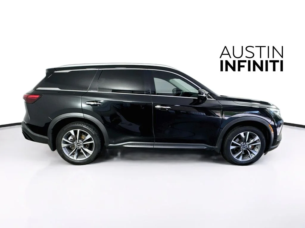 Certified Used 2024 Mineral INFINITI LUXE image 10
