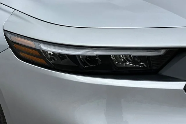 New 2026 Solar Silver Metallic Honda SE image 30