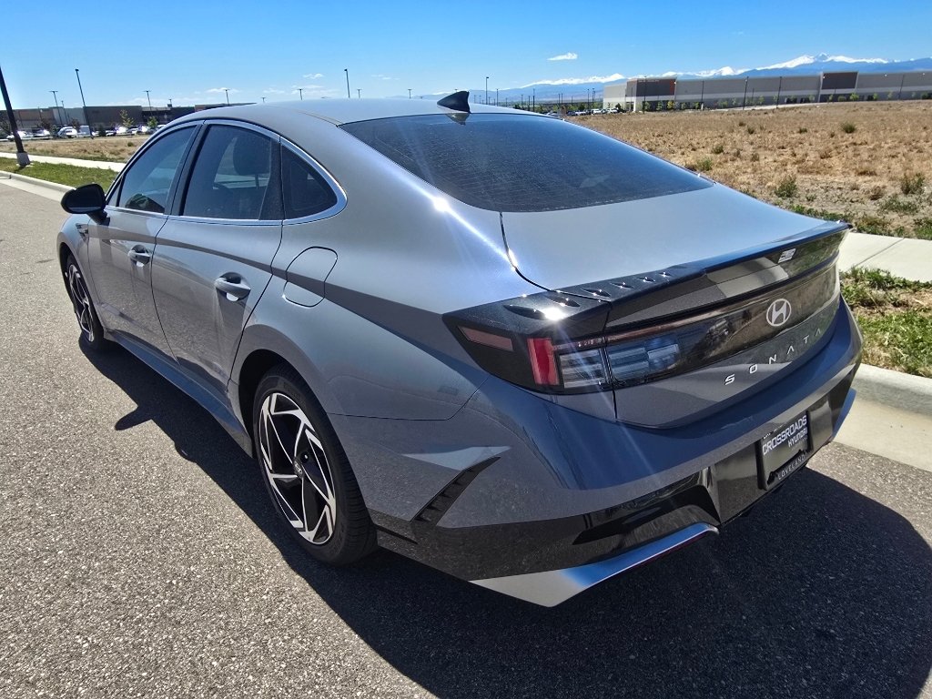 Used 2026 Transmission Blue Hyundai SEL Sport image 3