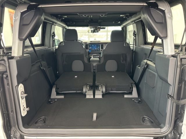 New 2026 Oxford White Ford Base image 40