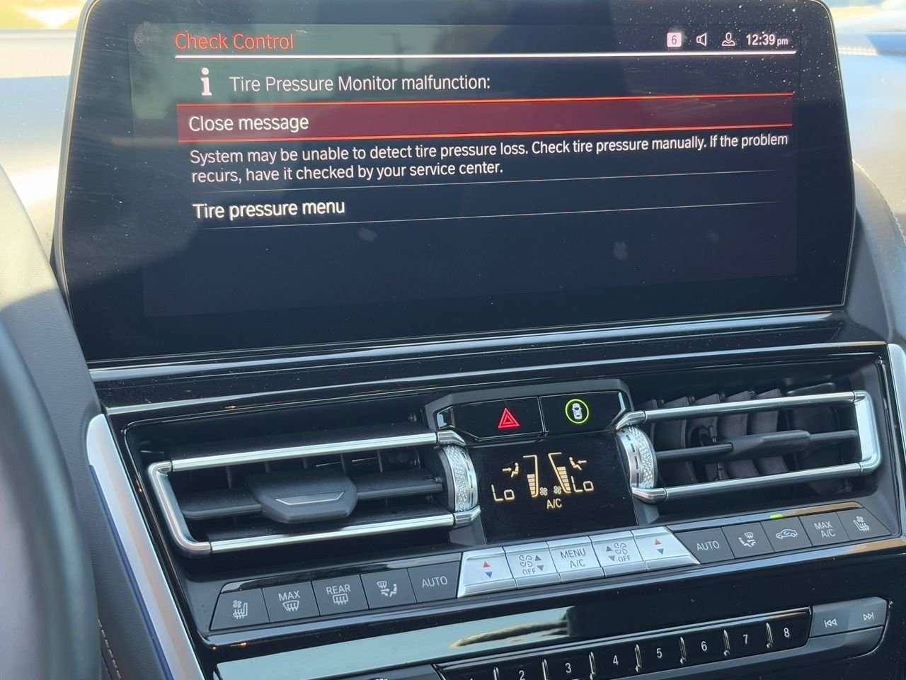 2024 BMW 8 Series M850i - Photo 21