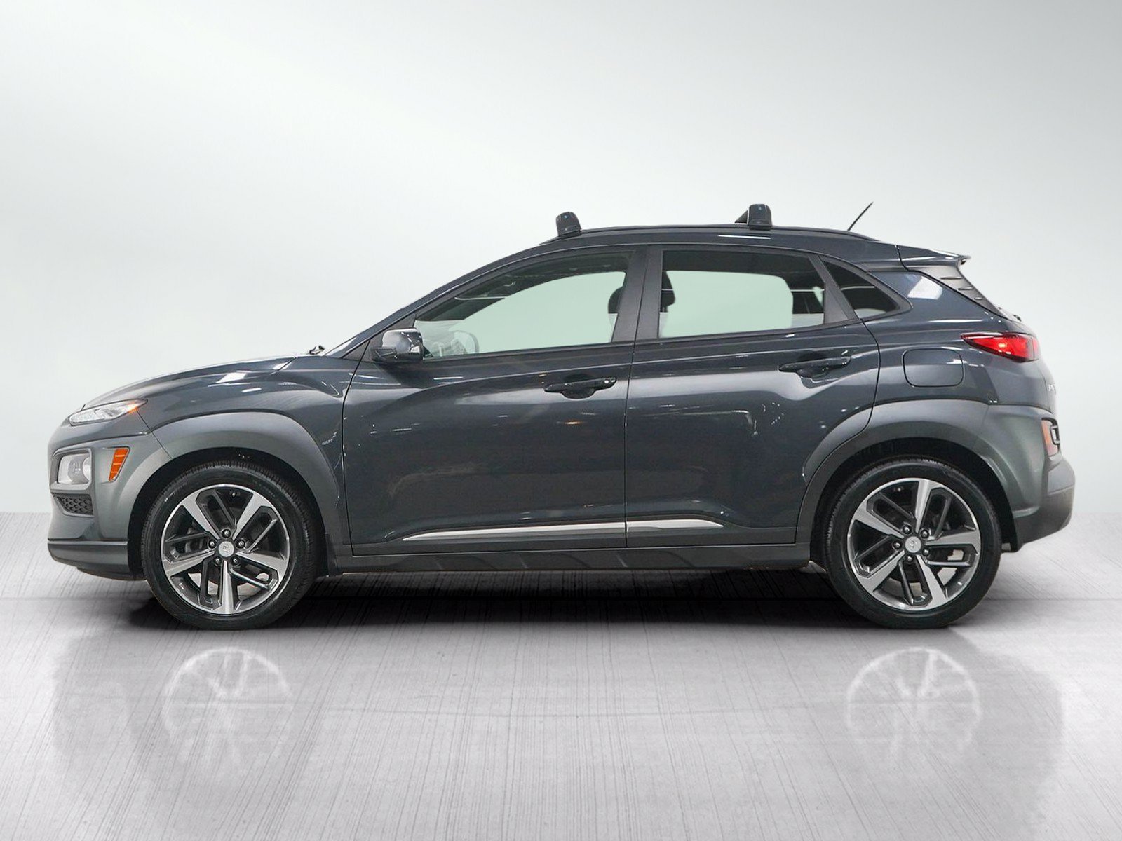 Used 2018 Hyundai Kona Ultimate with VIN KM8K5CA56JU092758 for sale in Burnsville, Minnesota
