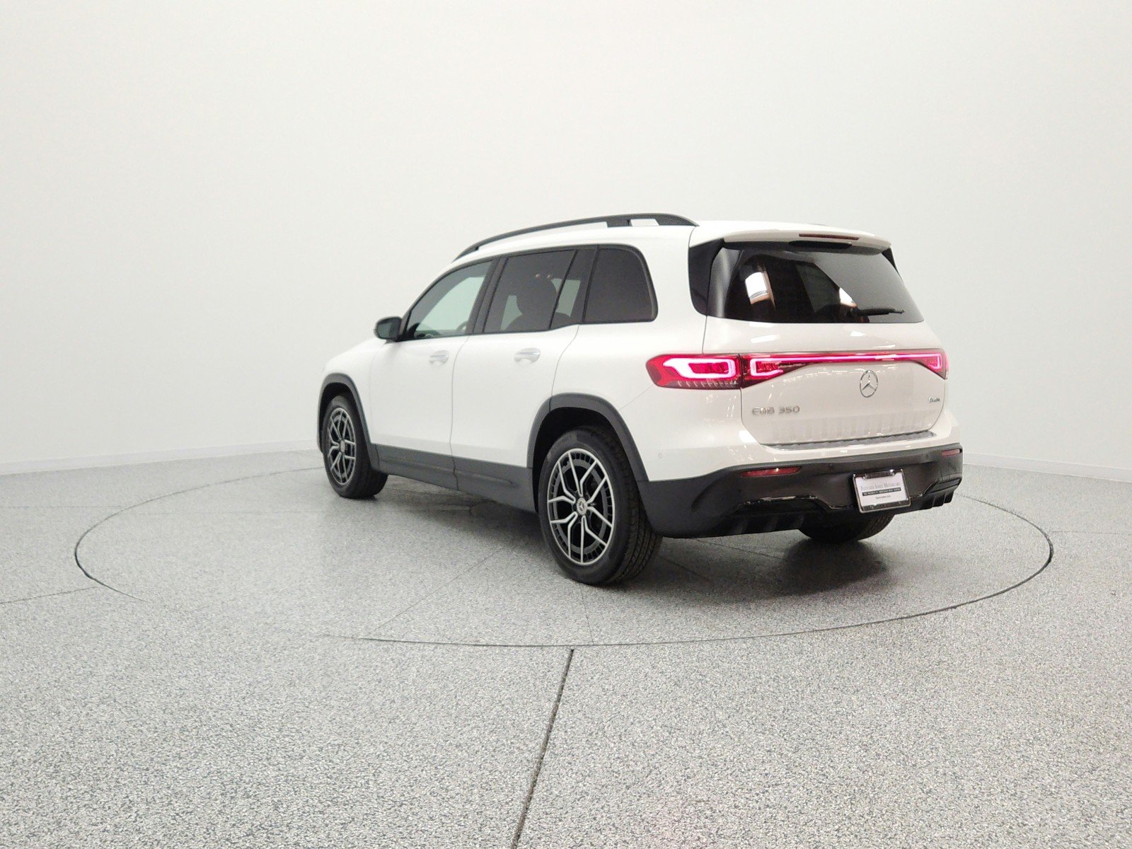 Used 2023 Polar White Mercedes-Benz EQB 350 4MATIC® SUV image 7