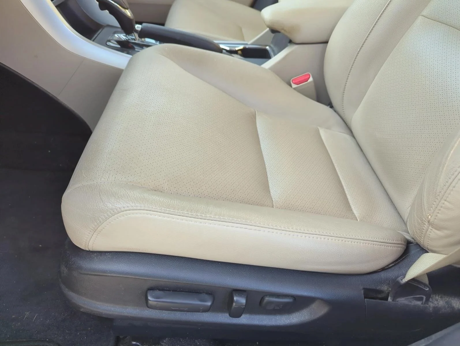 Used 2015 White Honda EX-L image 12