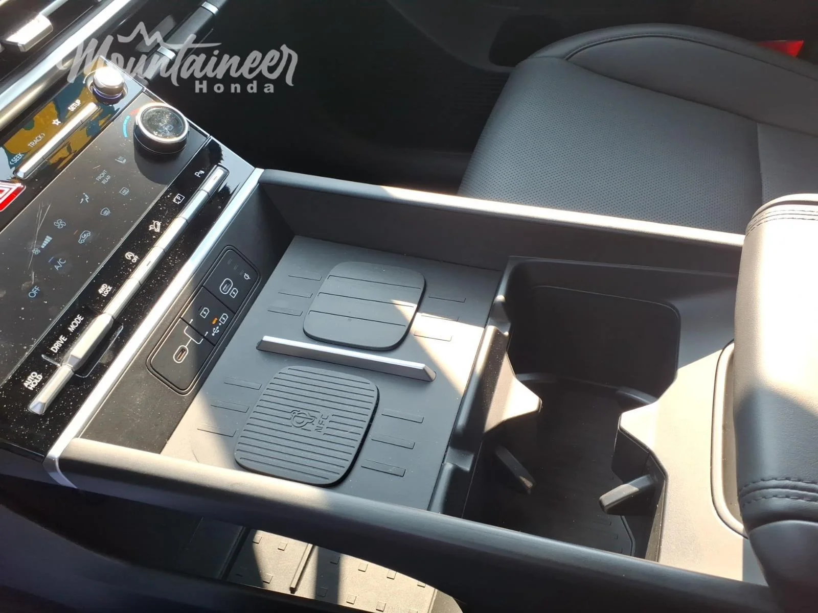 Used 2026 Serenity White Hyundai SEL image 37
