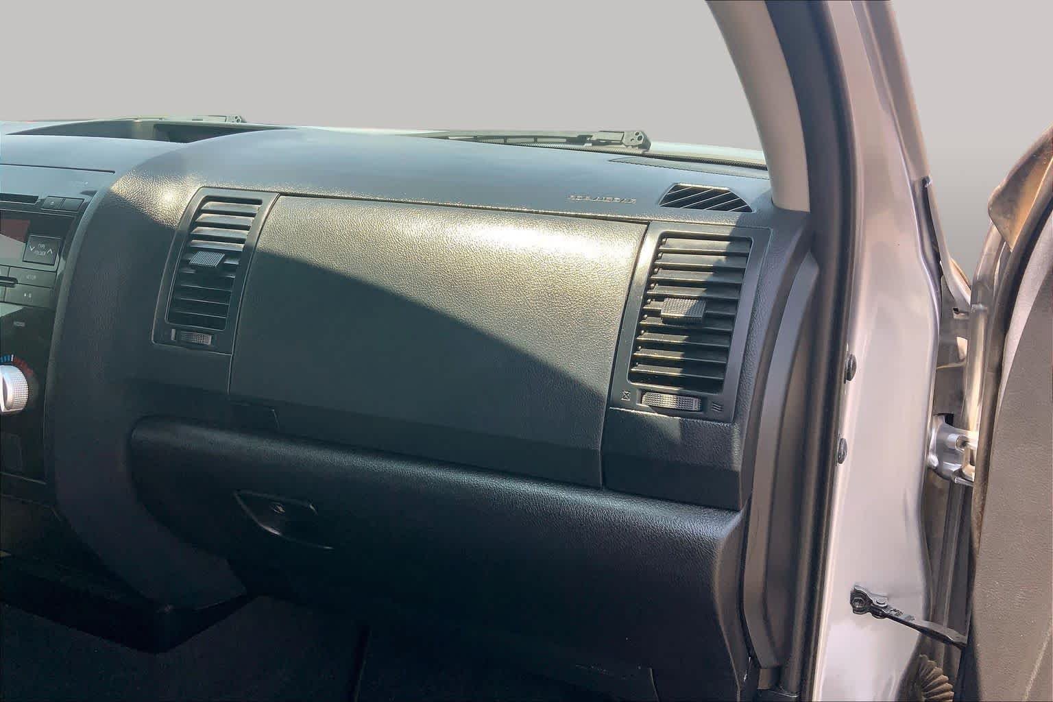 Used 2013 Silver Sky Metallic Toyota  image 19