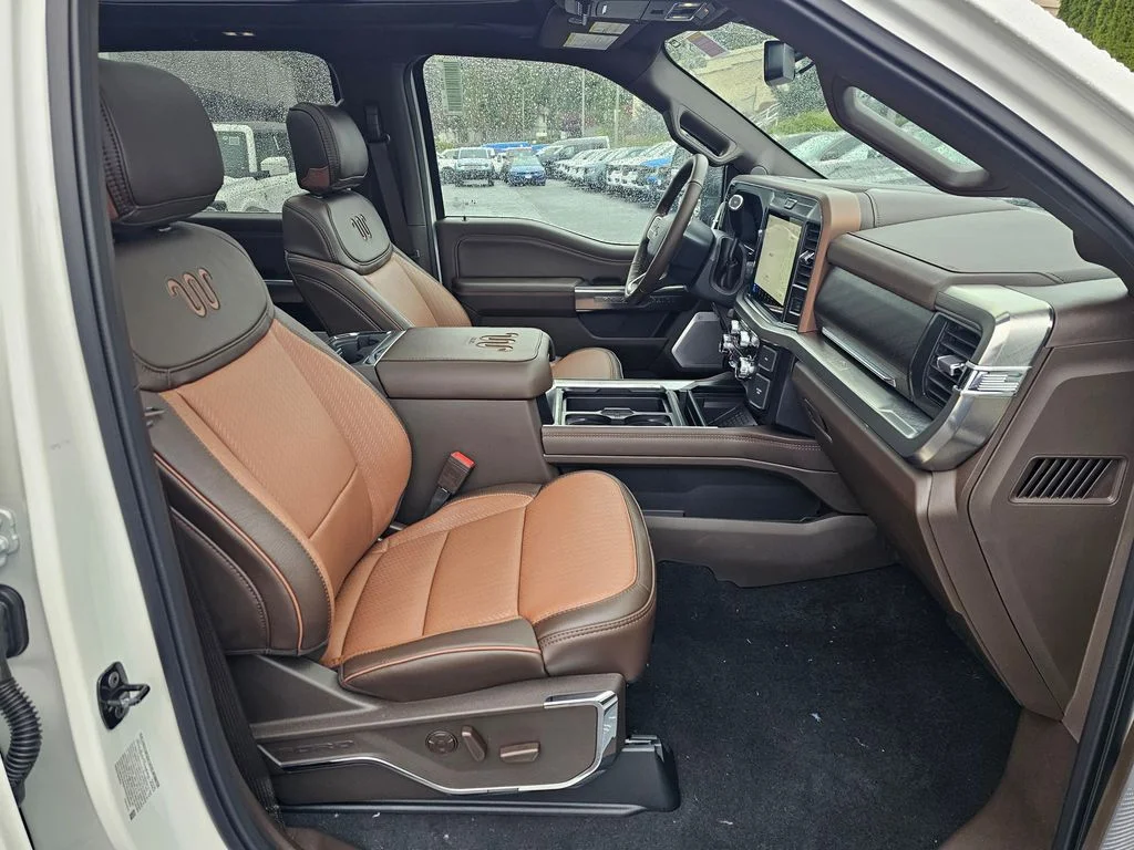 New 2026 Star White Metallic Tri-Coat Ford F-250® King Ranch® image 10