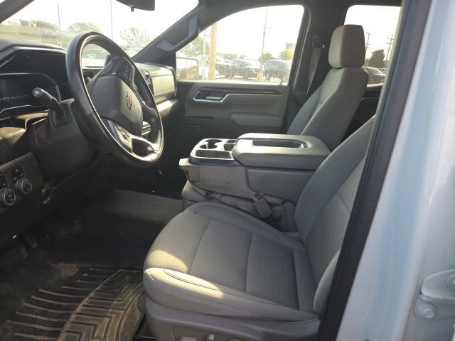 Used 2024 Summit White Chevrolet LT image 2