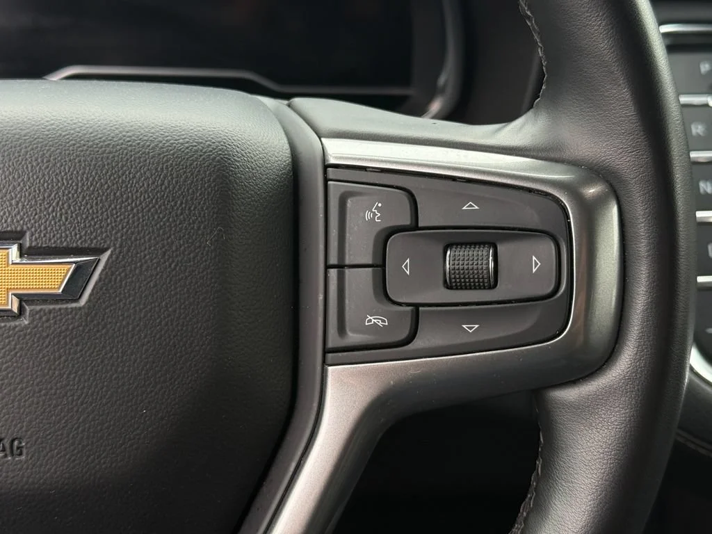 Used 2024 Silver Sage Metallic Chevrolet Premier image 9