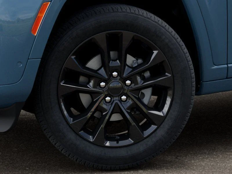 New 2026 Steel Blue Exterior Paint Jeep Limited Reserve image 8