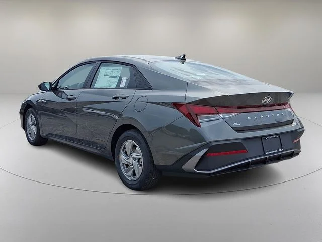 New 2026 Gray Hyundai SE image 5