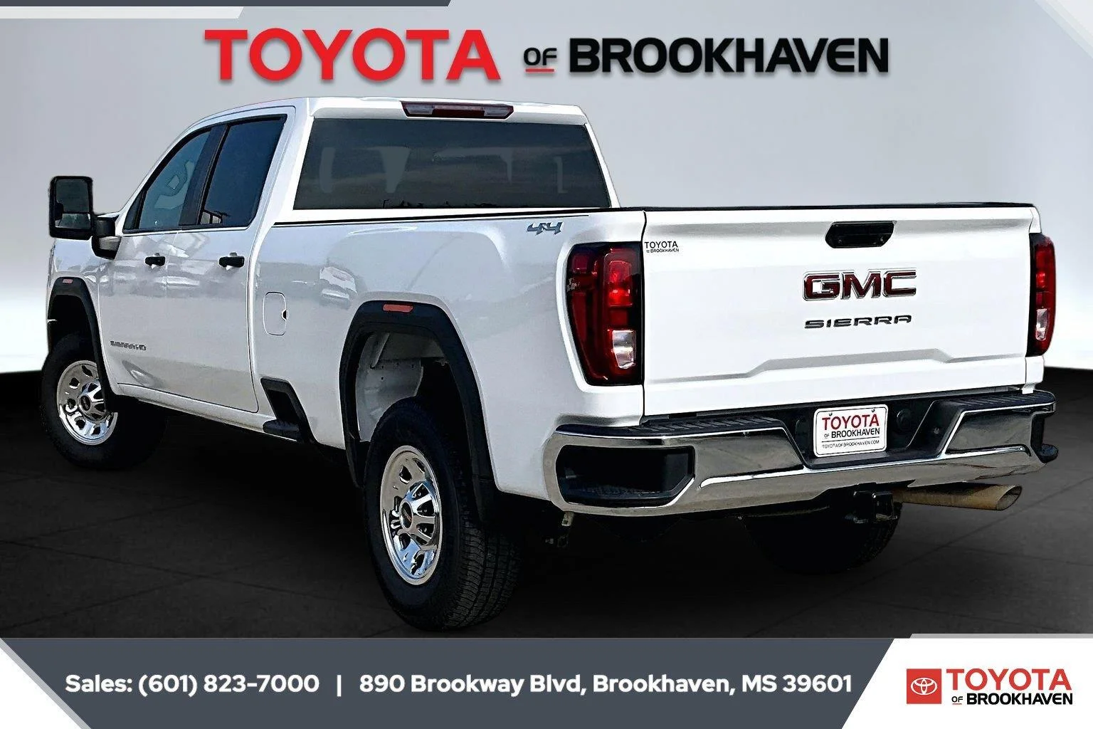 Used 2026 Summit White GMC Pro image 2