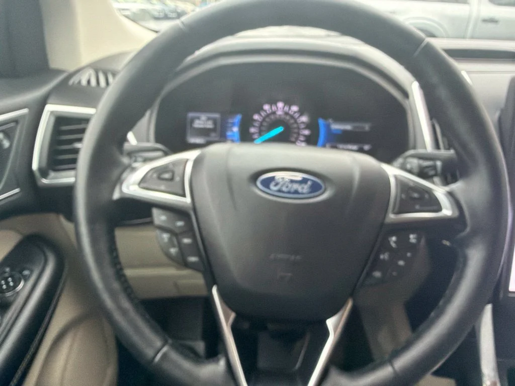 Used 2024 Iconic Silver Metallic Ford Titanium image 23