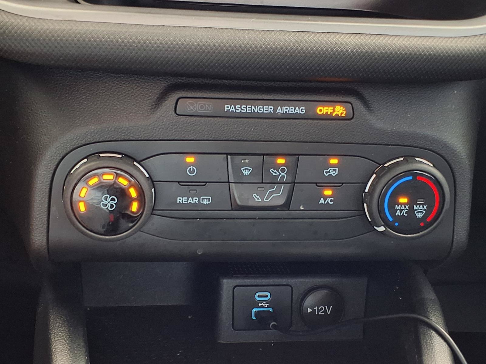 Used 2022 White Ford  image 18