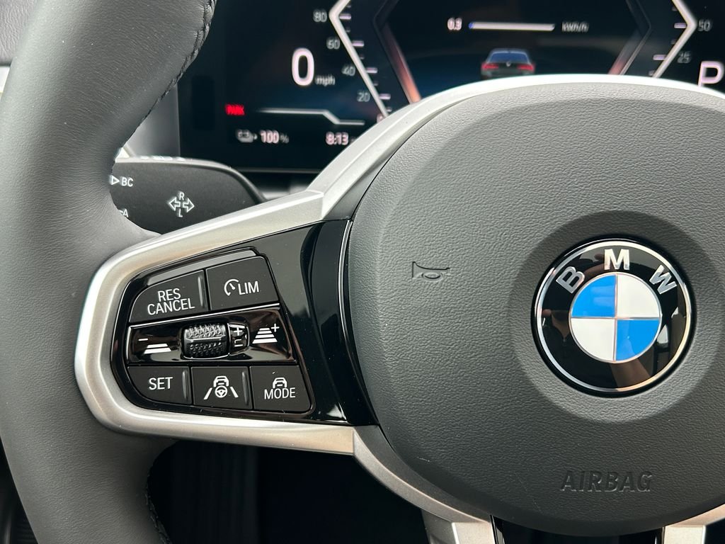 New 2026 Cape York Green Metallic BMW xDrive40 image 19