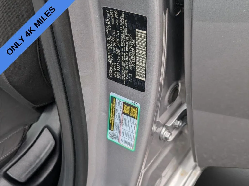 Used 2026 Silver Hyundai SEL Sport image 15