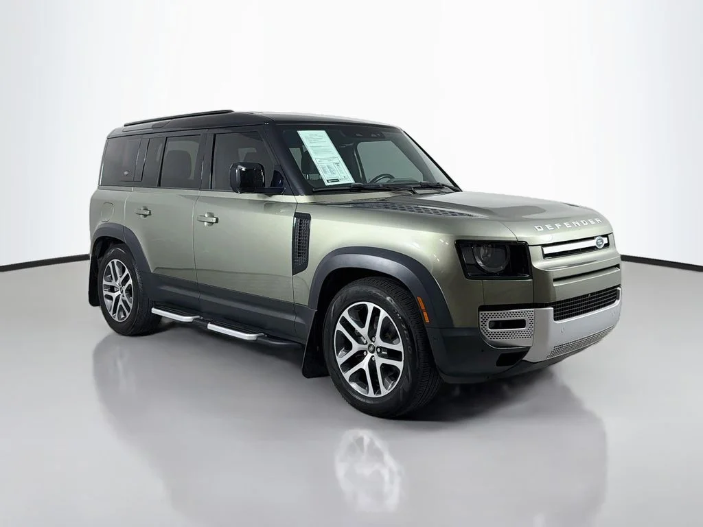 Used 2022 Green Land Rover S image 3