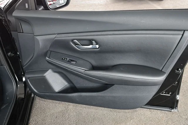 Used 2021 Black Nissan SV image 22