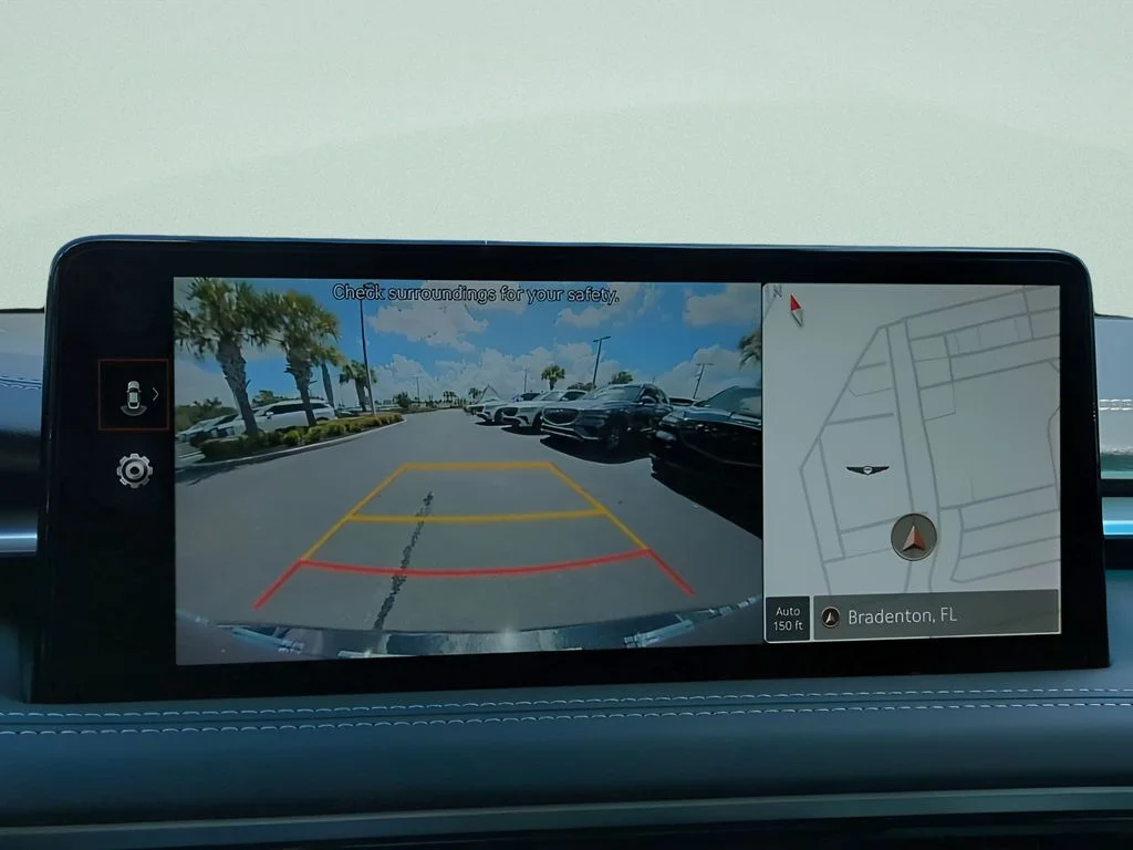 2026 GENESIS G70 Standard - Photo 17