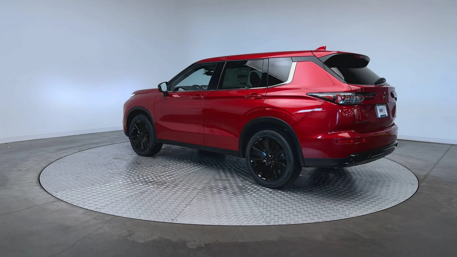 New 2026 Red Diamond Mitsubishi LE image 6