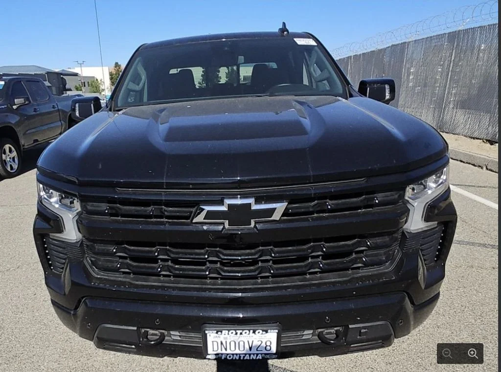 Used 2025 Black Chevrolet RST image 5