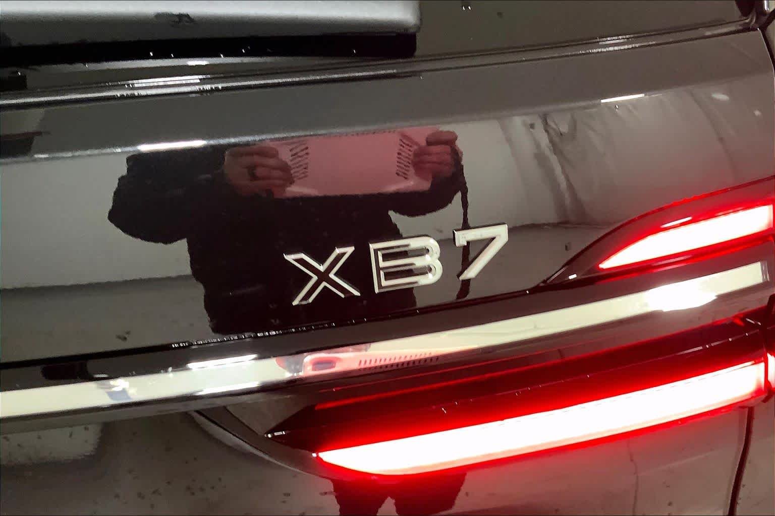 New 2026 Black Sapphire Metallic BMW ALPINA XB7 image 15