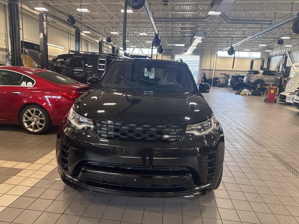 Used 2022 Black Land Rover HSE R-Dynamic image 2