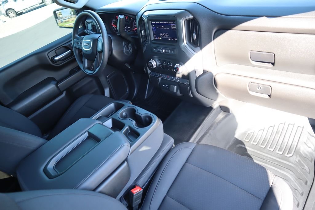 2025 GMC Sierra 1500 Pro - Photo 17