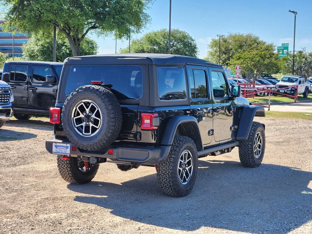 New 2026 Black Clear-Coat Exterior Paint Jeep Rubicon image 4