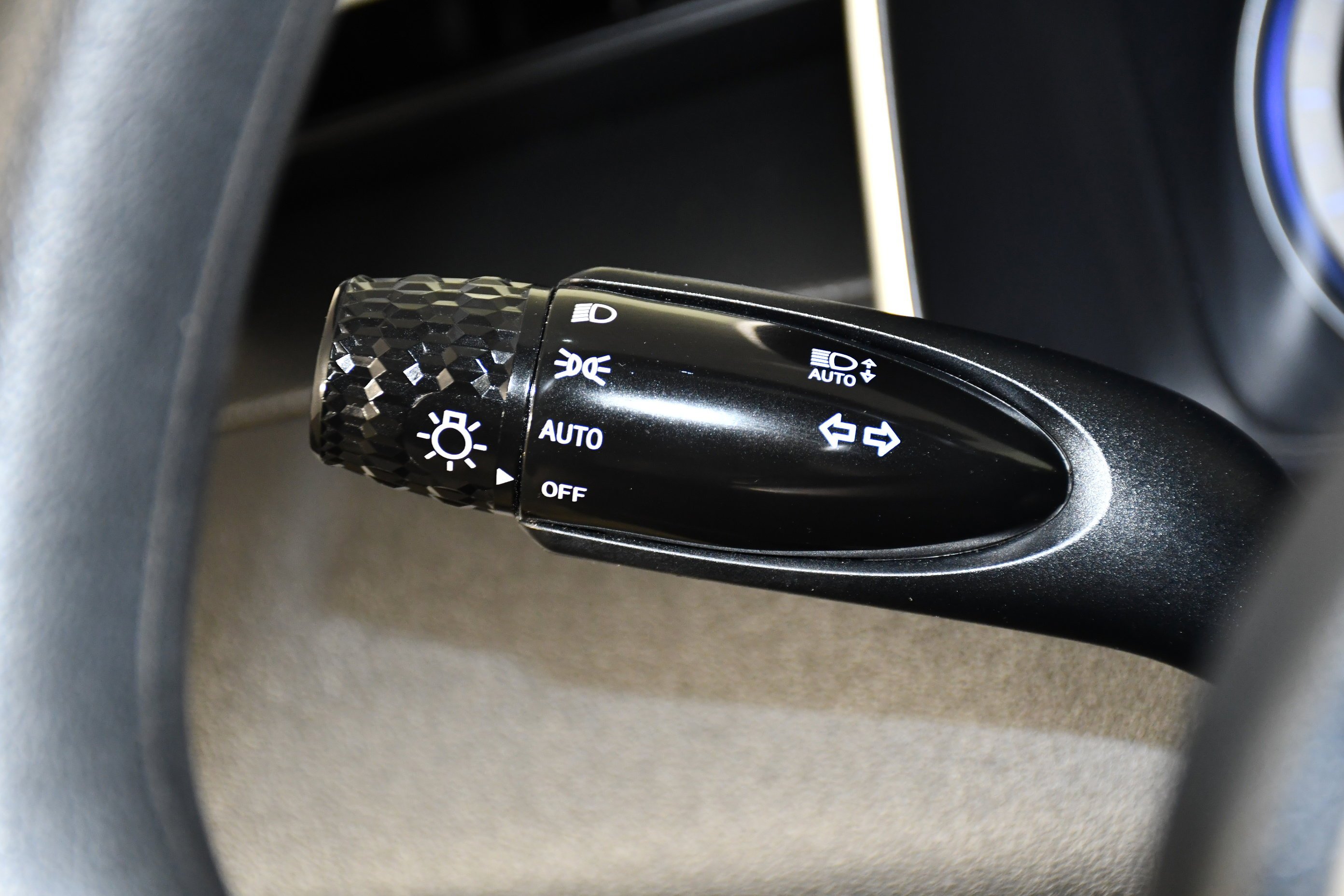 Used 2024 Dark Gray Metallic Hyundai SEL image 22