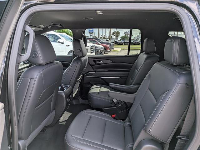 Certified Used 2025 Mosaic Black Metallic Chevrolet LT image 13