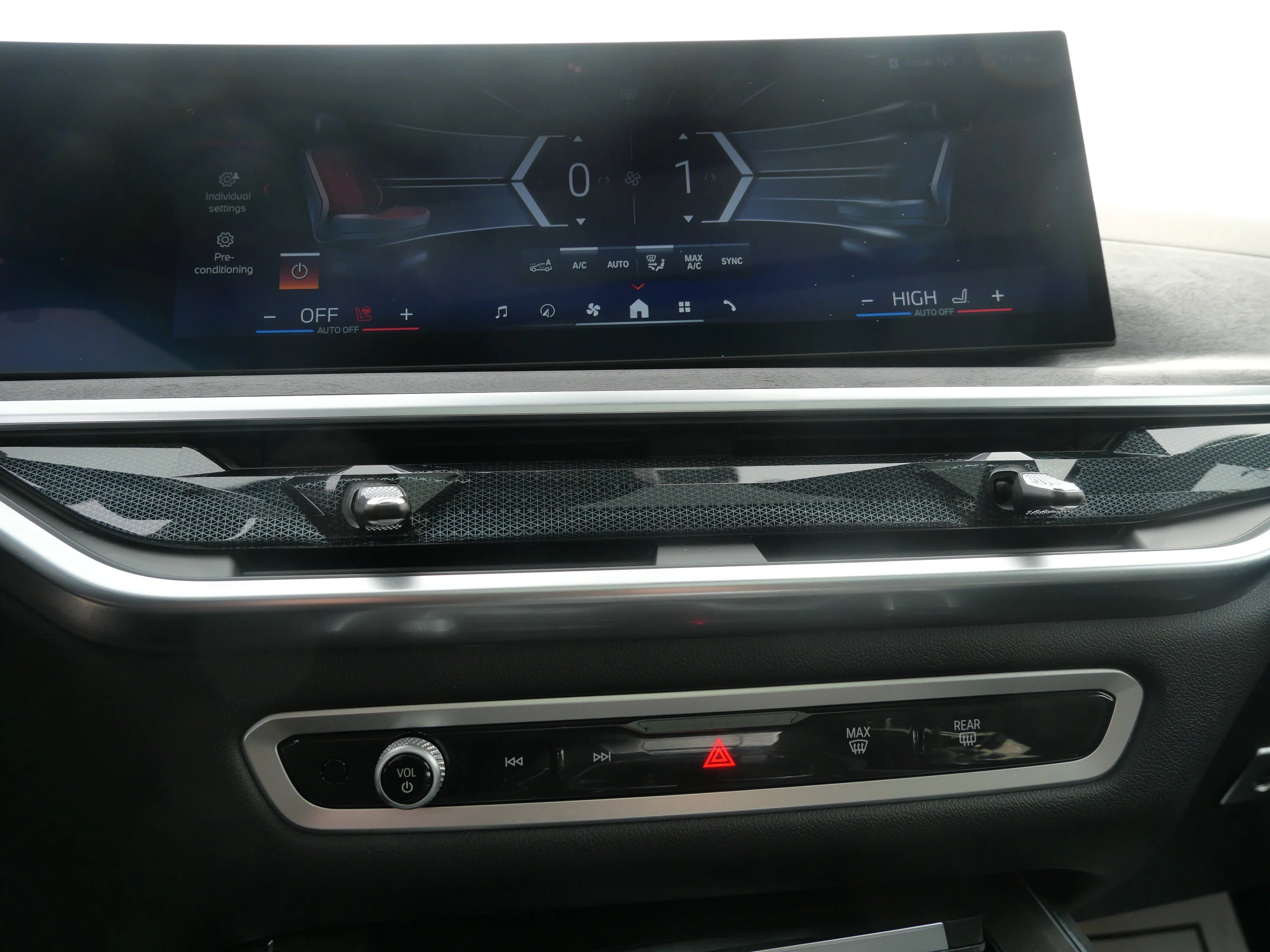 Used 2026 Carbon Black Metallic BMW xDrive40i image 29