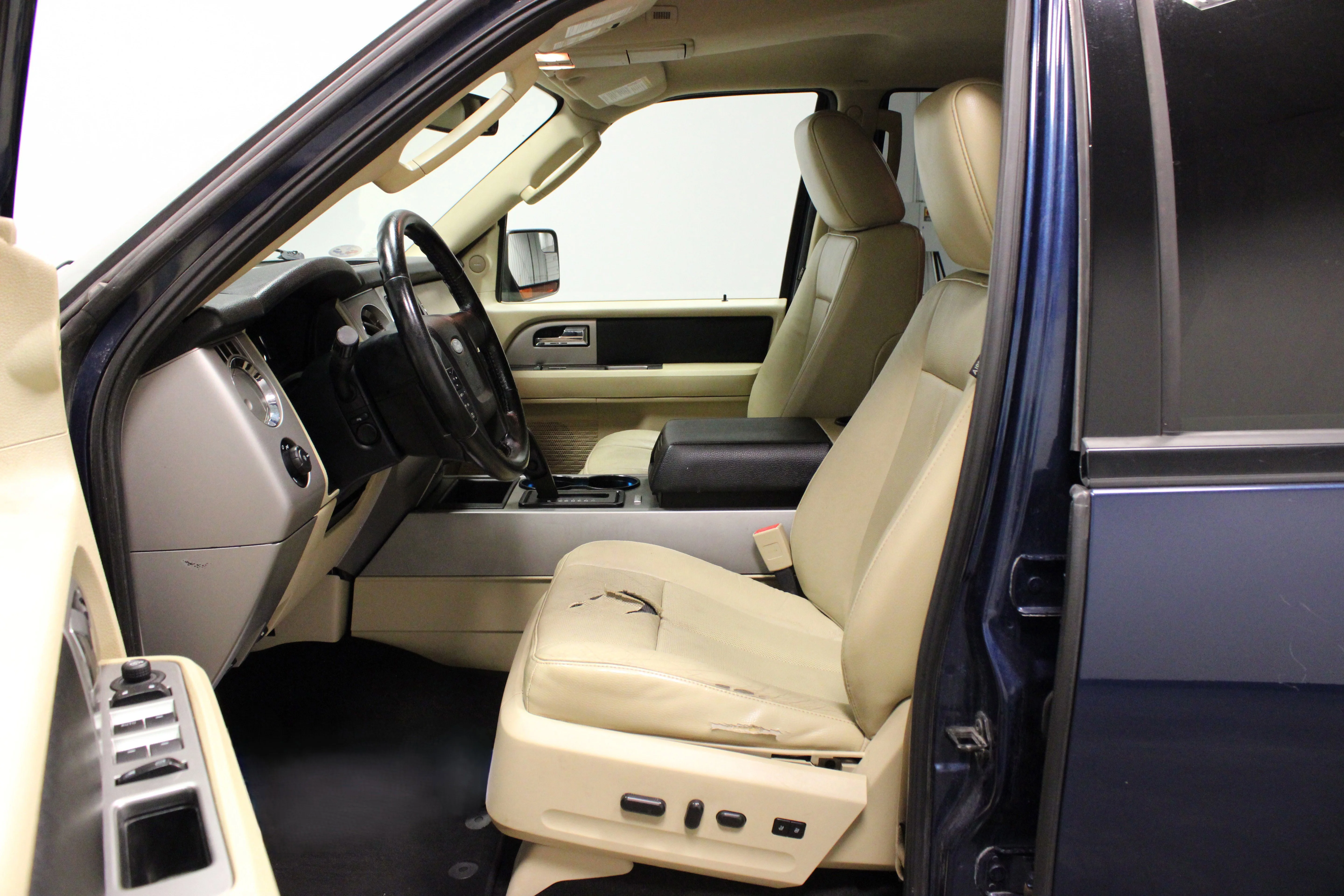 Used 2017 Blue Ford XLT image 20