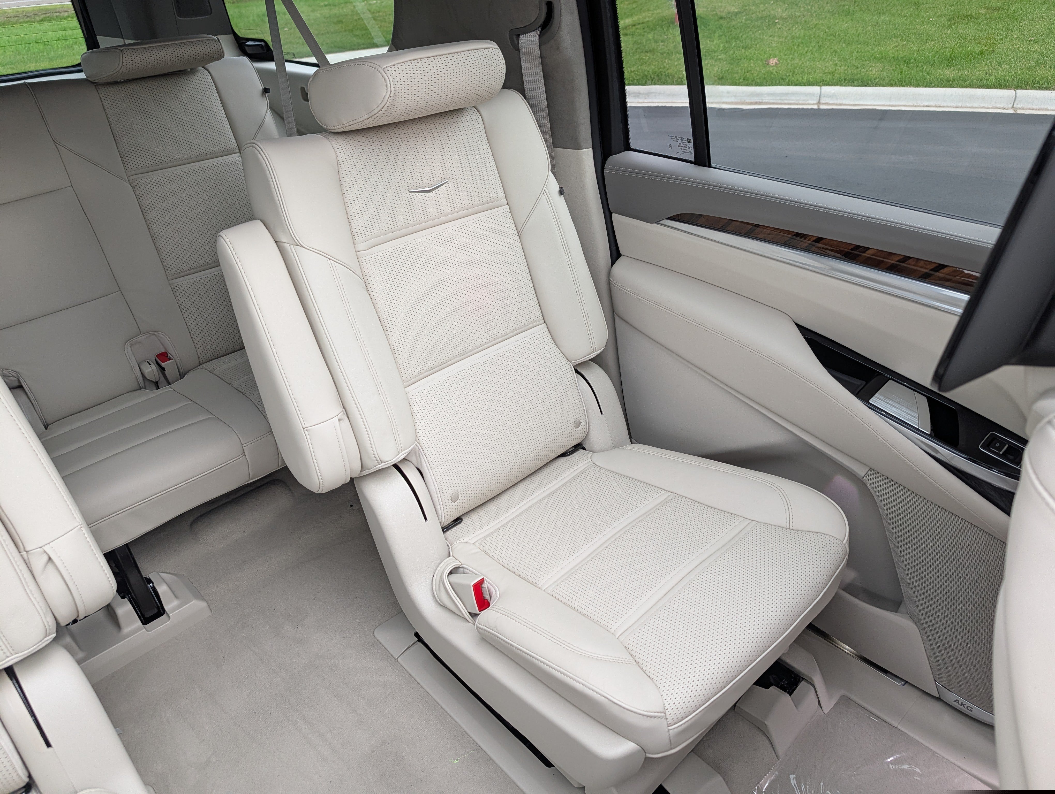 2026 Cadillac Escalade ESV Platinum Luxury - Photo 16
