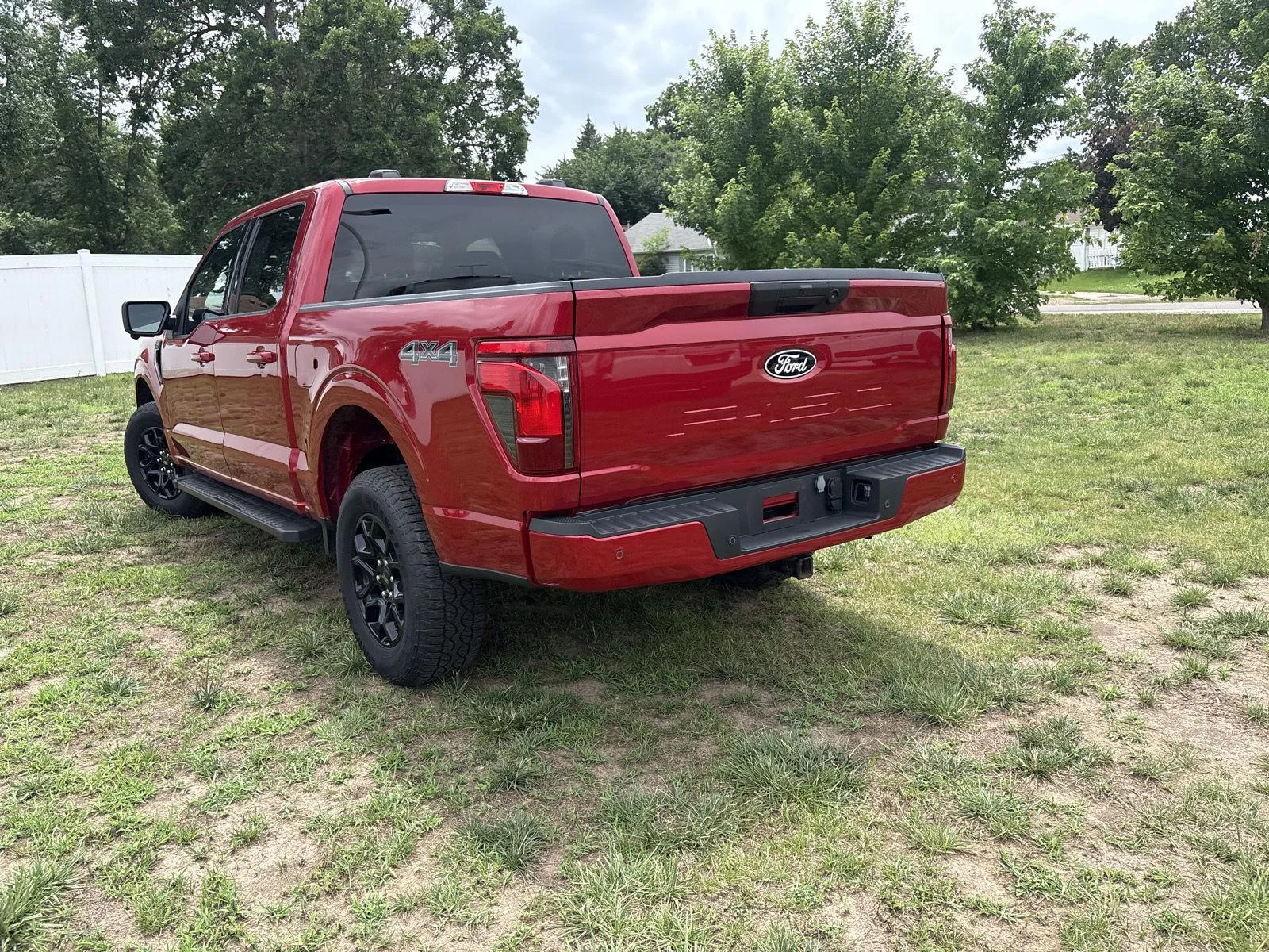 Used 2024 Rapid Red Metallic Tinted Clearcoat Ford XLT image 7