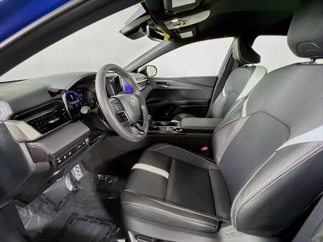 Certified Used 2025 RESERVOIR BLUE Toyota  image 21