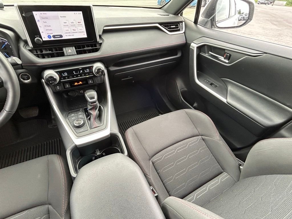 Used 2023 Ice Toyota SE image 12