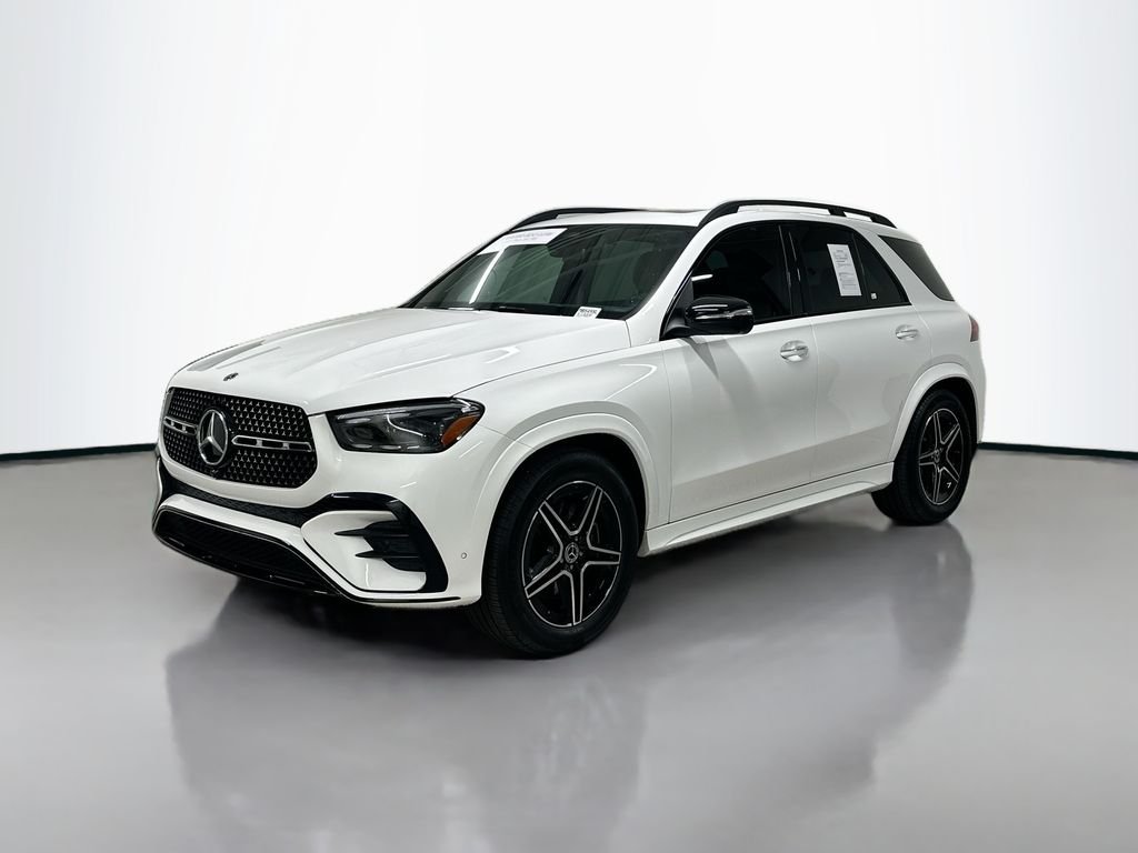 Used 2026  Mercedes-Benz GLE 580 image 1