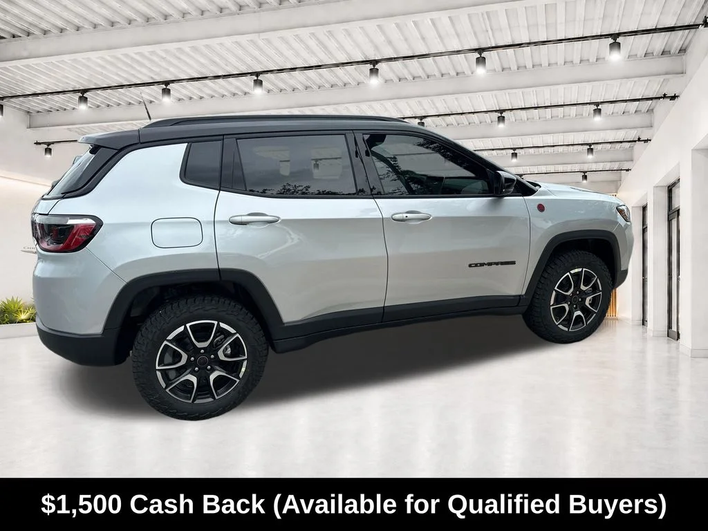 New 2026 Silver Zynith Metallic Clear-Coat Exterior Paint Jeep Trailhawk image 11