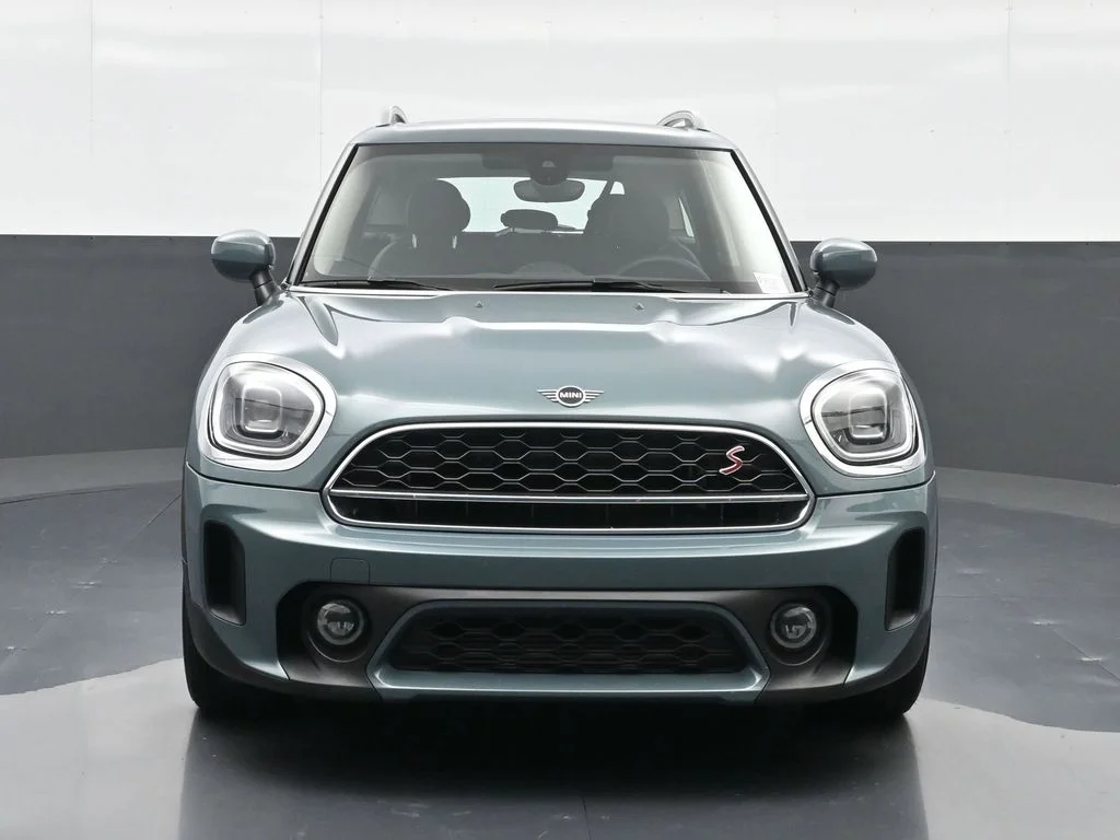 Used 2023 Green MINI Signature image 14