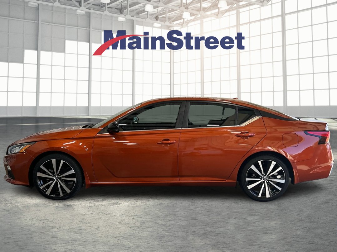 Used 2021 Nissan Altima SR with VIN 1N4BL4CV0MN355652 for sale in Kansas City
