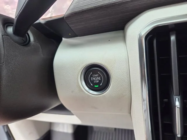 2026 GMC Acadia Denali - Photo 30