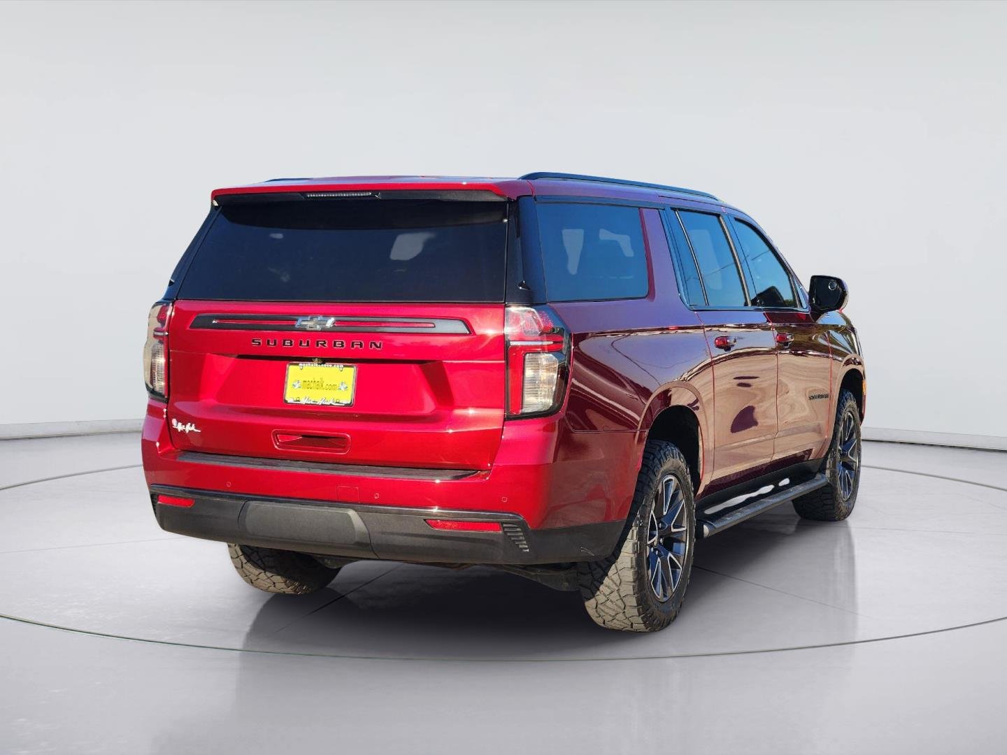 2021 Chevrolet Suburban photo 5 of 34
