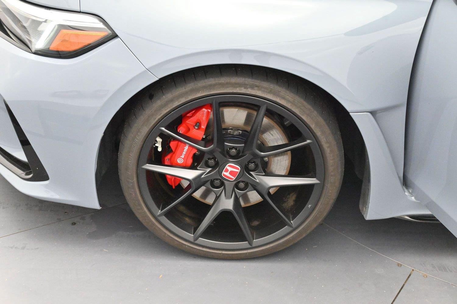 Used 2024 Sonic Gray Pearl Honda Type R image 30