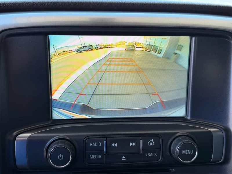 Used 2017 SUMMIT WHITE Chevrolet LT image 11